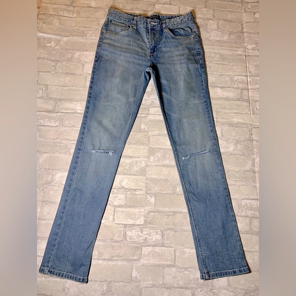 CALVIN KLEIN JEANS: BOY’S JEANS - Picture 2 of 6